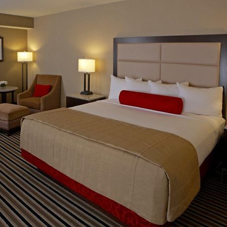 The Madison Concourse Hotel Стая снимка
