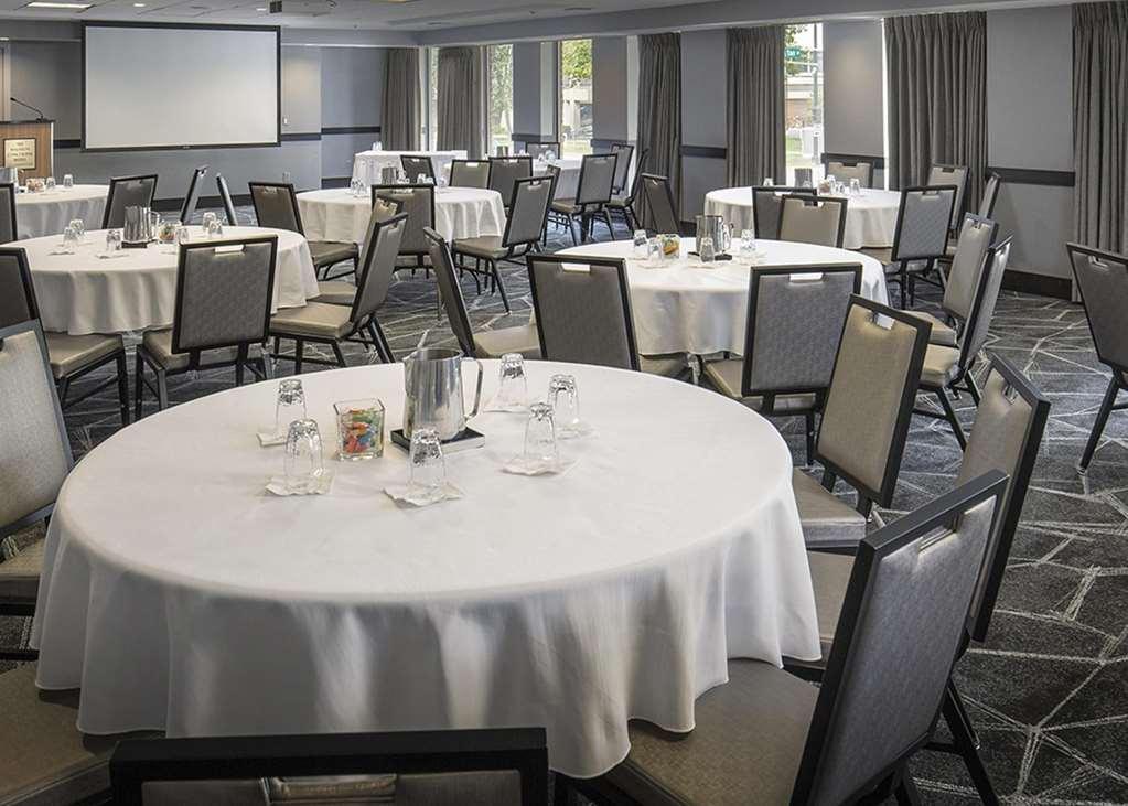 The Madison Concourse Hotel Съоръжения снимка